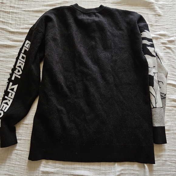 Black and White DEATHNOTE Misa And L Knit Sweater By Black AIR - Picture 4 of 4